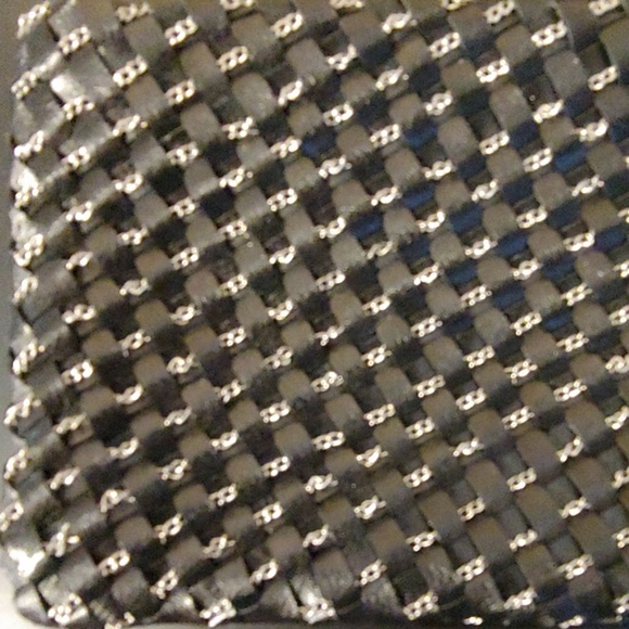 ⛱3/$20 CC Skye Clutch - Picture 2 of 5